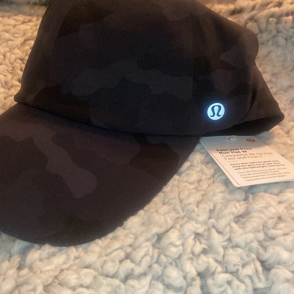 Lululemon 🍋 - Picture 4 of 11